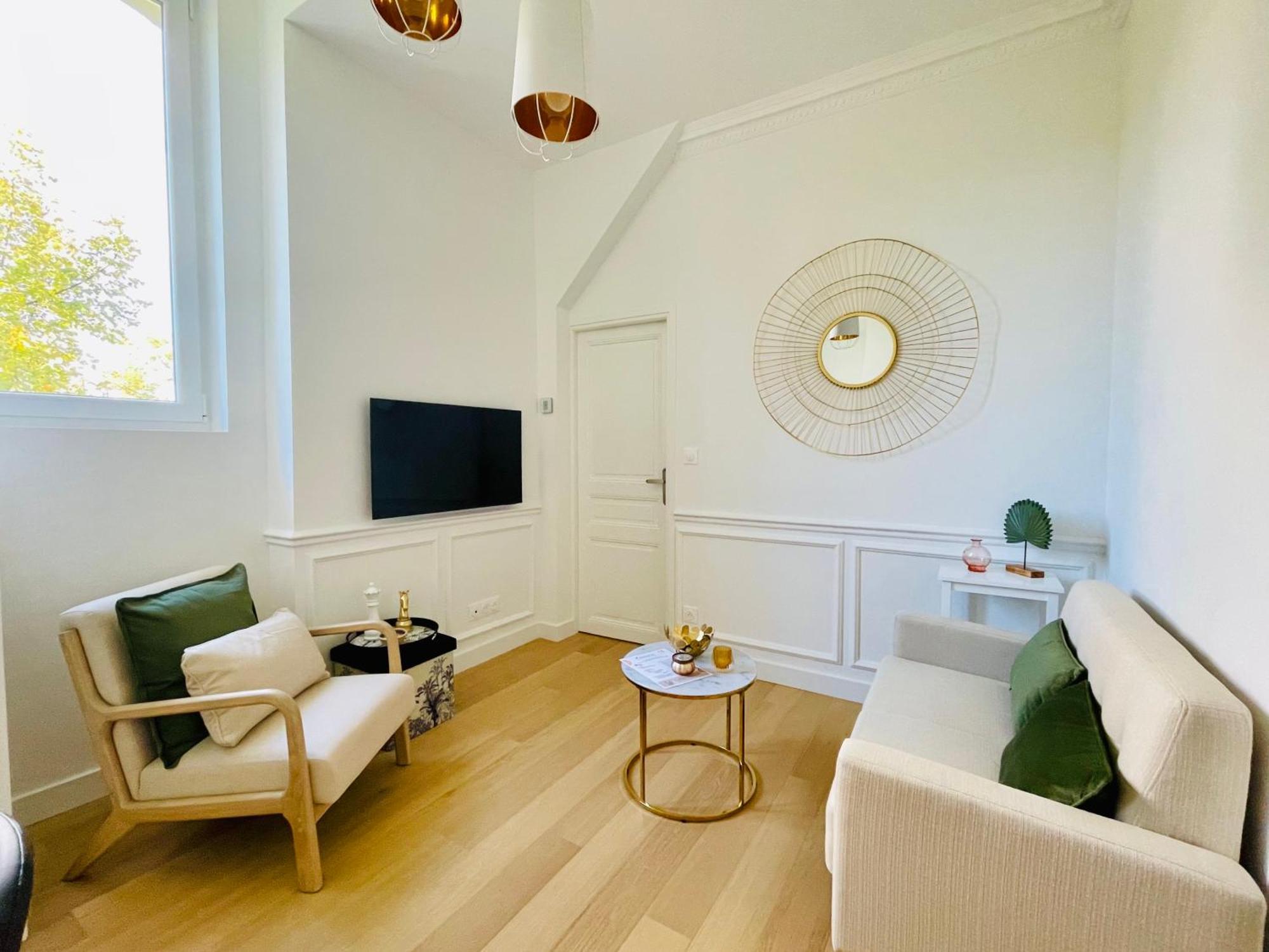 Appartements De Charme Du General Leclerc - Place D'Erlon - Hypercentre - Gare - Reims Ngoại thất bức ảnh